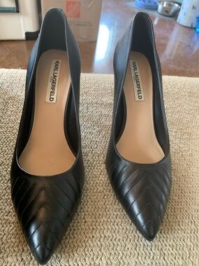 Karl Lagerfeld Black Quilted Pointed Toe Heels